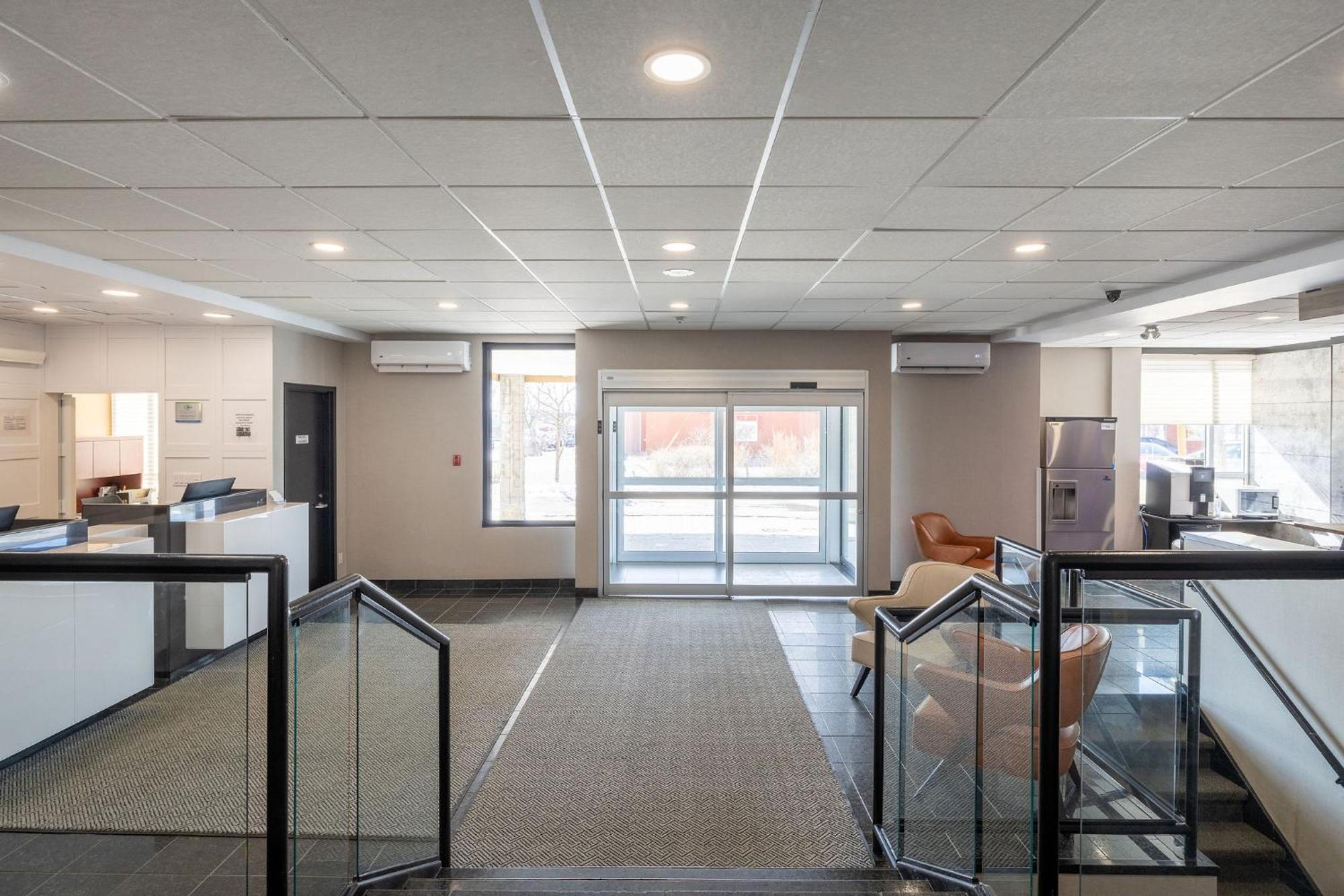 Repotel Aeroport Quebec Экстерьер фото