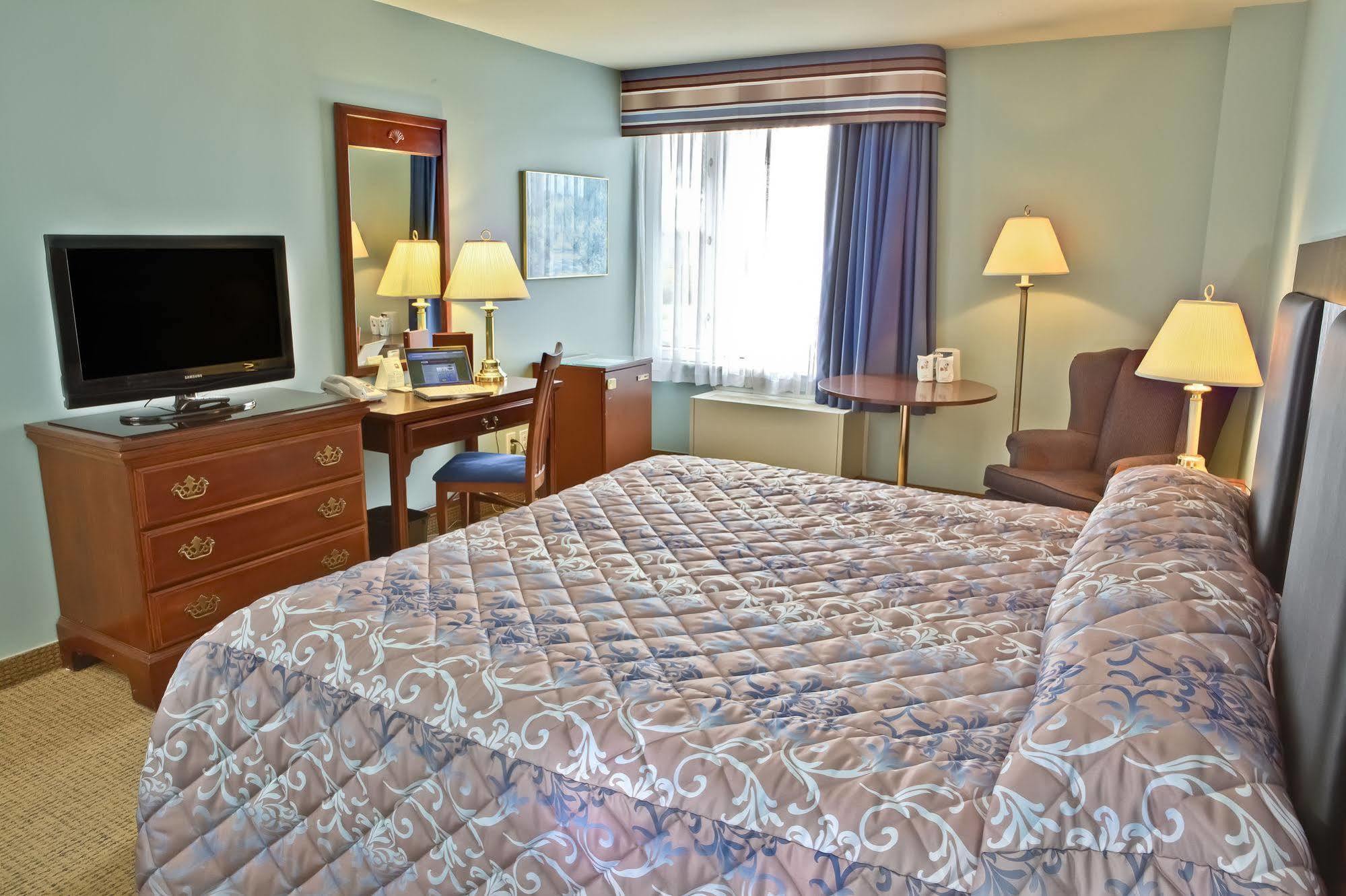 Repotel Aeroport Quebec Экстерьер фото